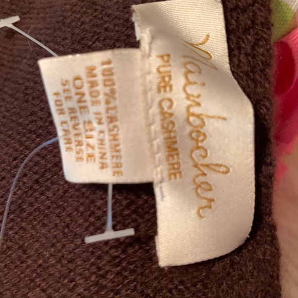 Mainbocker Brown Cashmere Wrap - Picture 2 of 4